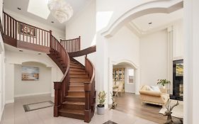 West Coast Cozy Home